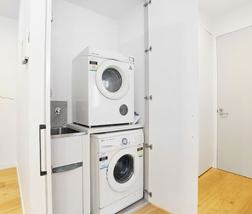 Modern Urban Living in South Melbourne - Photo 6