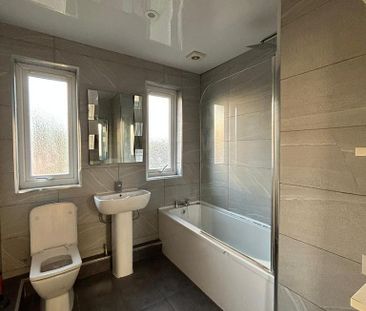1 bedroom house of multiple occupation to rent - Photo 5