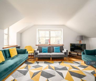 2 bedroom end of terrace house to rent - Photo 2