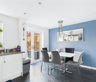 3 bedroom semi-detached house to rent - Photo 4