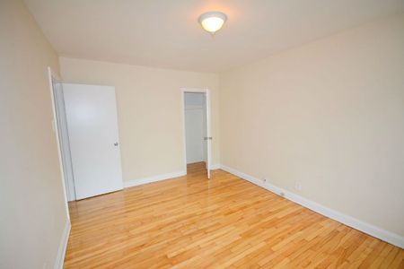 Minutes to Downtown Ottawa and uOttawa! - Photo 5