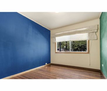 Dual-Living Residence with a View - Photo 5