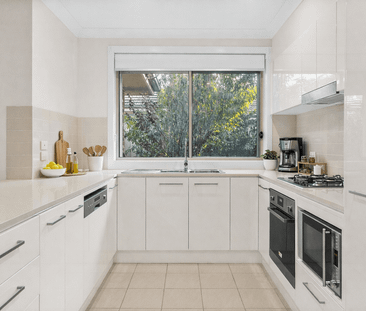 Modern Three Bedroom Villa - Photo 3