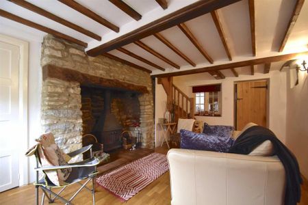 2 bedroom cottage to rent - Photo 2