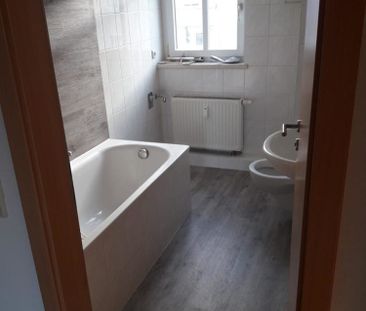 Den Frühling in ihrer neuen 2-Zimmer-Wohnung genießen! - Foto 3