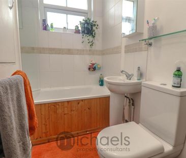 3 bedroom terraced house to rent - Photo 3