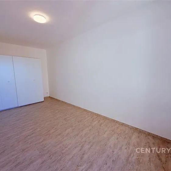 Světlý, moderní byt 2+kk (43 m - Fotografie 1