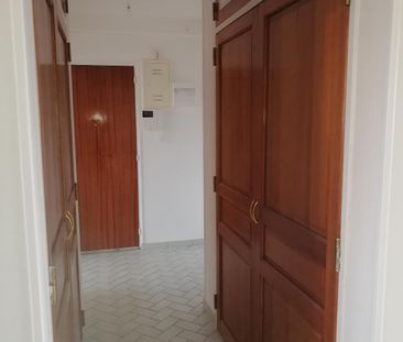 LE MANS SUD T3 2 CHAMBRES CUSINE EQUIPEE SALLE DE DOUCHE CHAUFFAGE ... - Photo 2