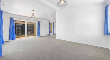 Spacious home in good location - Photo 2