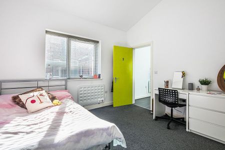 2 bedroom flat to rent - Photo 3