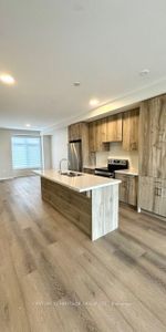 For Lease - 29 Victor Metcalf Lane, Richmond Hill, Ontario - Photo 4