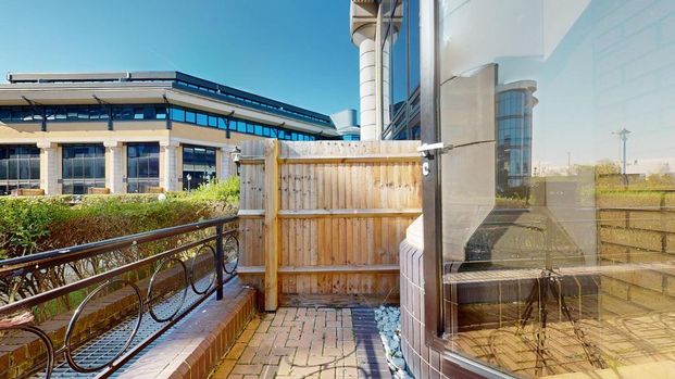 1 bedroom ground floor flat to rent - Photo 1