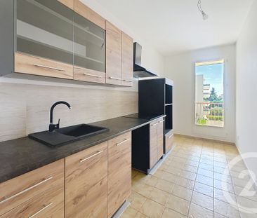 Location Appartement 3 pièces 58m² ST LAURENT DU VAR 06700 - Photo 3