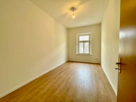 Nachmieter GESUCHT! 2-Zimmer Wohnung mit Balkon im Herzen von Bischofswerda! - Photo 2