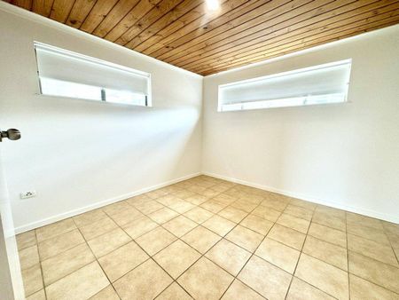 MAGNIFICENT OCEAN VIEWS FROM YOUR BALCONY - Photo 4