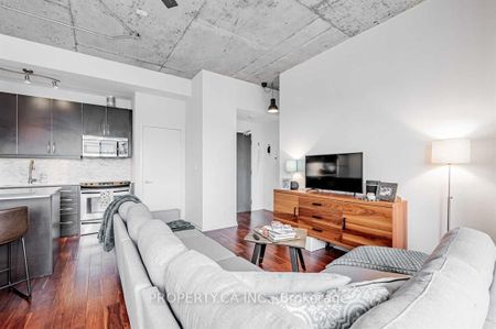 Printing Factory Lofts 201 , #814 - Photo 2