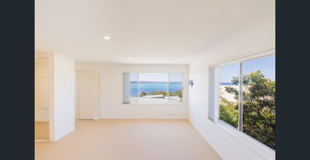 SEASIDE DUPLEX EMBRACING THE ULTIMATE COASTAL LIFESTYLE - Photo 3