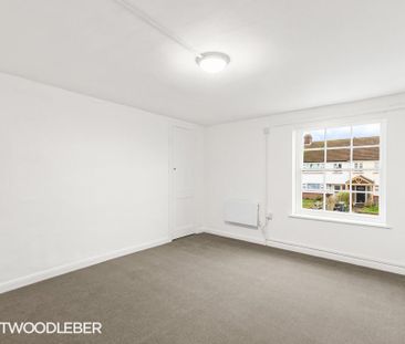 3 bedroom apartment to rent - Photo 2