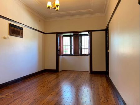 3 Indiana Avenue, Belfield NSW 2191 - House For Rent | Domain - Photo 3