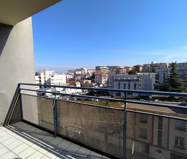 Location Appartement 2 pièces 33m² - Photo 2