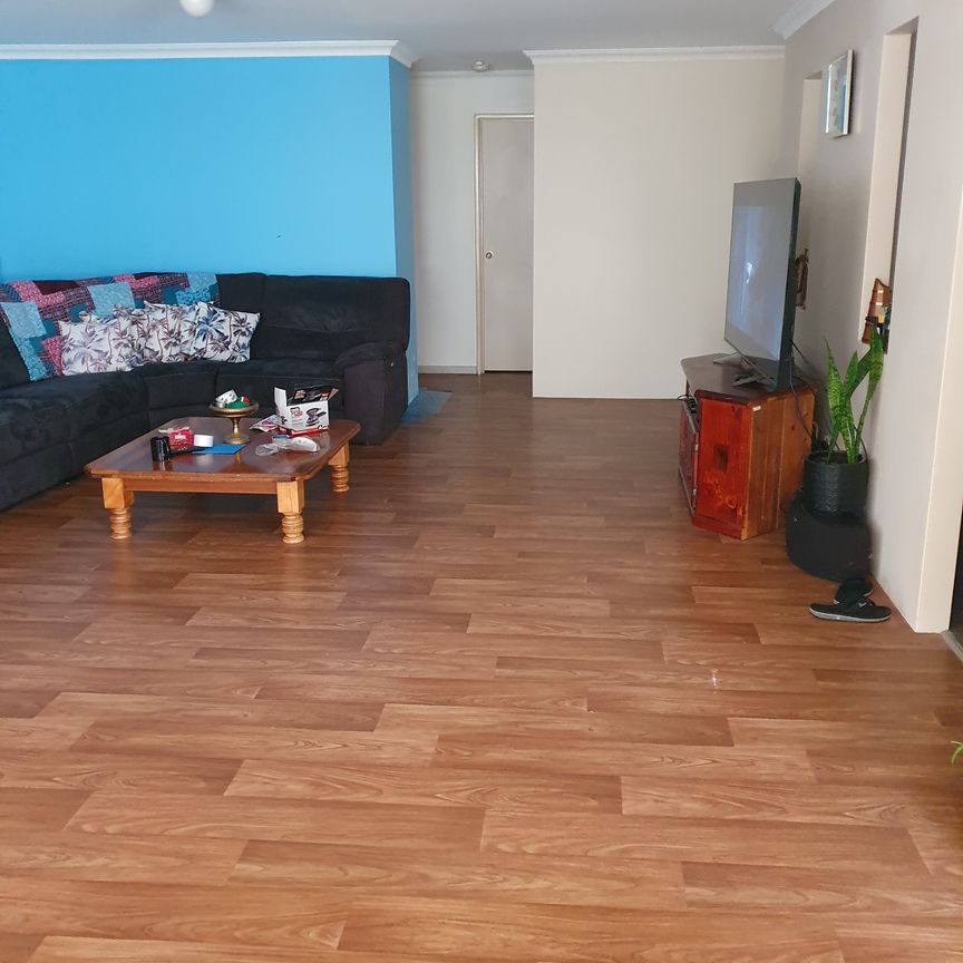 Port Kennedy - Photo 1