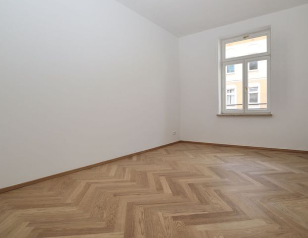 Balkon • Chemnitz • Tageslichtbad • 2-Raum Wohnung • Parkett • Sonnenberg • zur Miete - Photo 1