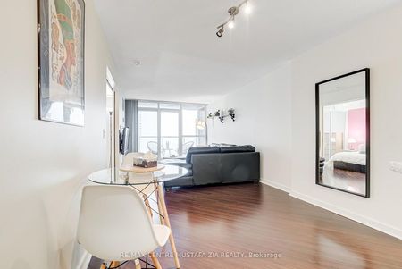 For Lease - 208 Queens Quay Unit# 1204, Toronto, Ontario - Photo 4