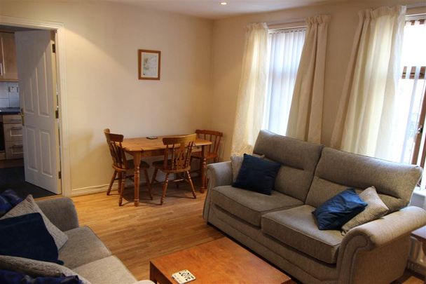92 The Cloisters, University Avenue, Belfast, BT7 1GQ - Photo 1