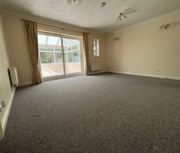 Corvus Close, Royston - Photo 5