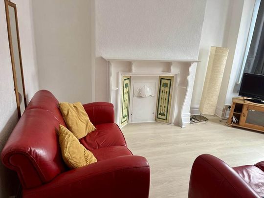 4 bedroom house to rent - Photo 1
