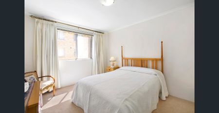 Two Bedroom Apartment in Lifestyle Location - Photo 2