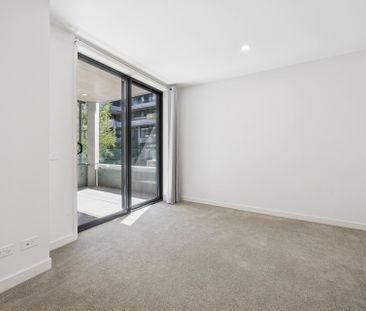 Inner-North Living with Ultimate Convenience - Photo 3