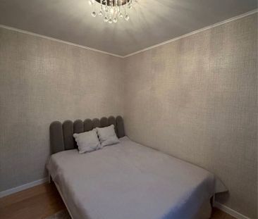Apartament 3 camere Drumul Taberei Favorit - Photo 1