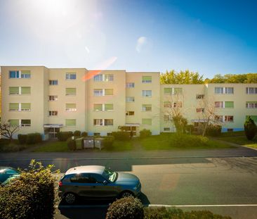 Rent a 2 ½ rooms apartment in Oberglatt - Photo 1