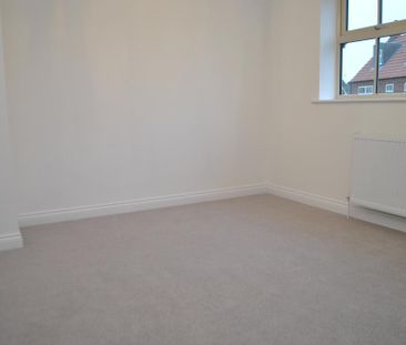 6 bedroom detached house to rent - Photo 5