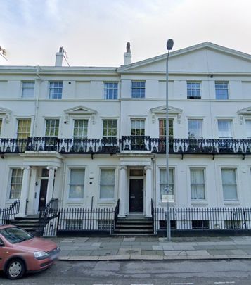 Falkner Square, Liverpool - Photo 1