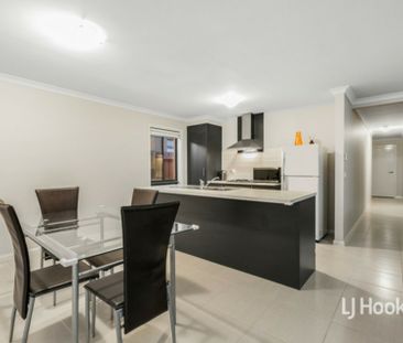 35 Toolern Waters Drive, Weir Views VIC, Belconnen - Photo 6