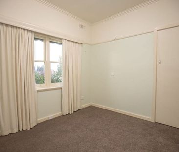 PERFECT LOCATION 2 BEDROOMS & STUDY - Photo 6