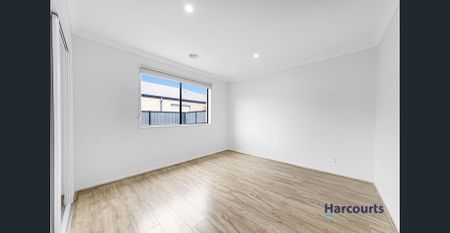 Modern Family Residence Offering Comforts and Low-Maintenance Living - Photo 3