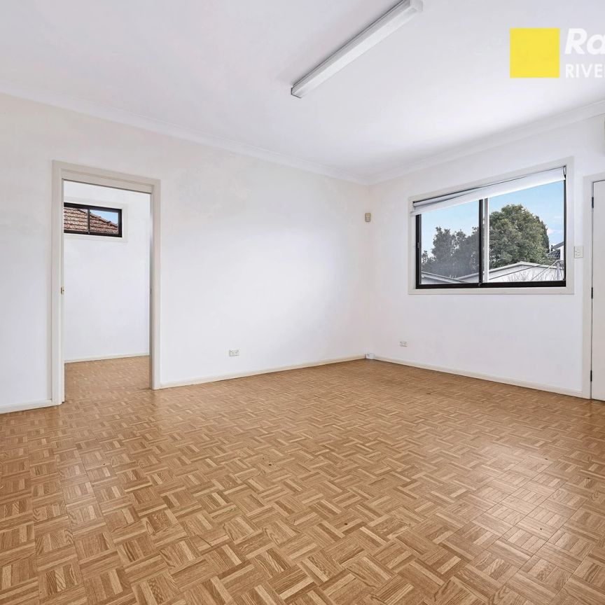 Peaceful 4 Bedroom House Available Now! ! ! - Photo 1