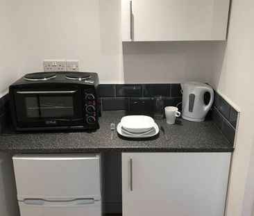 Studio Flat, Lamb Street, CV1 - Photo 2