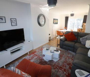 Marsdale, Sutton Park Estate, Hull - Photo 2