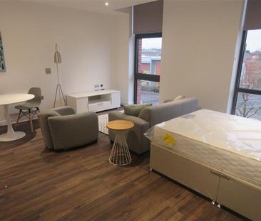 Studio to rent - Photo 1