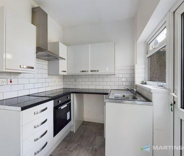 2 bedroom end of terrace house to rent - Photo 4