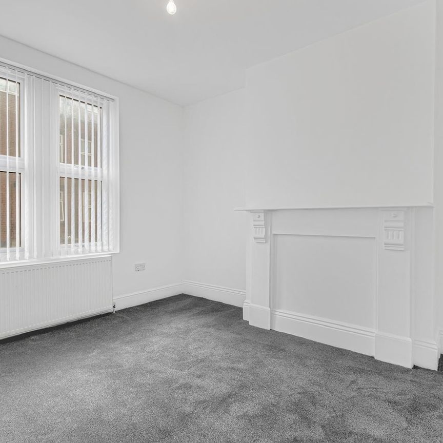 1 Bed Flat, Sefton Avenue, LS11 - Photo 1