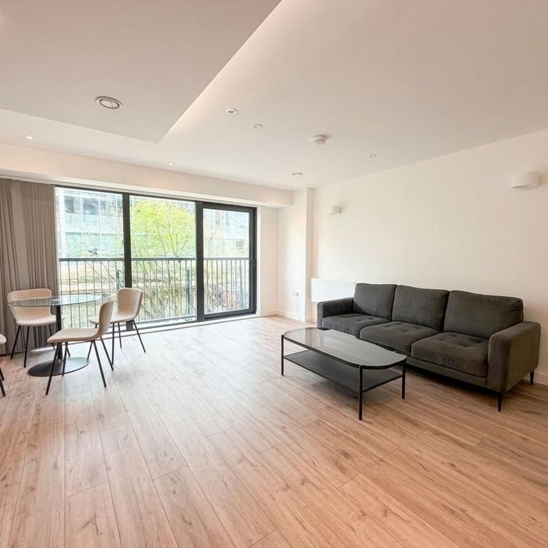2 bedroom apartment to rent - Photo 1