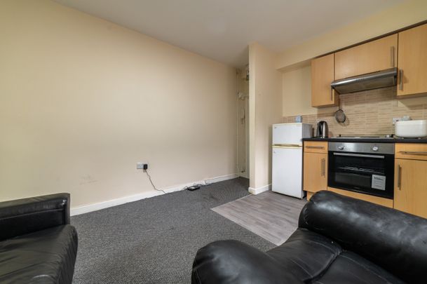 Gold Street, Adamsdown - Photo 1