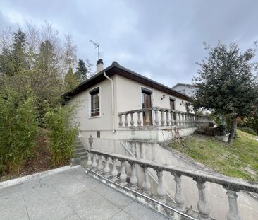 Location Maison 4 pièces 80m² PERIGNAT LES SARLIEVE 63170 - Photo 6