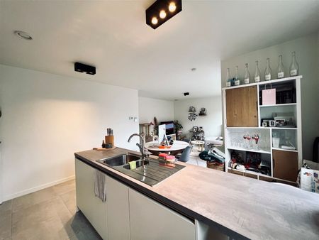 Appartement op de tweede verdieping met terras - Photo 5