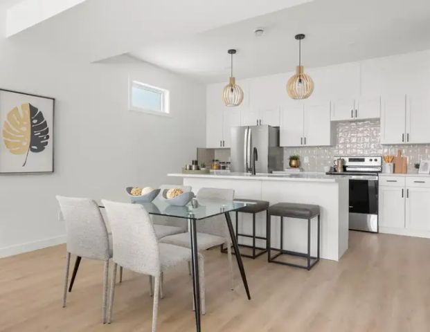 #3, 12111 125 St Prince Charles, Edmonton, AB | 12111 125 Street Northwest, Edmonton - Photo 1